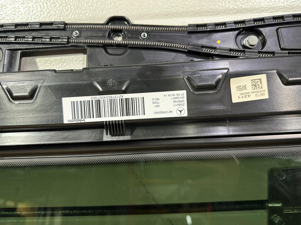 Trapă, trapă glisantă, fereastră Mercedes Clasa E W213 KM Kombi Product image