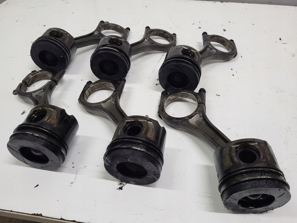 BIELLA PISTON CITROEN PEUGEOT 407 2.7 HDI Product image