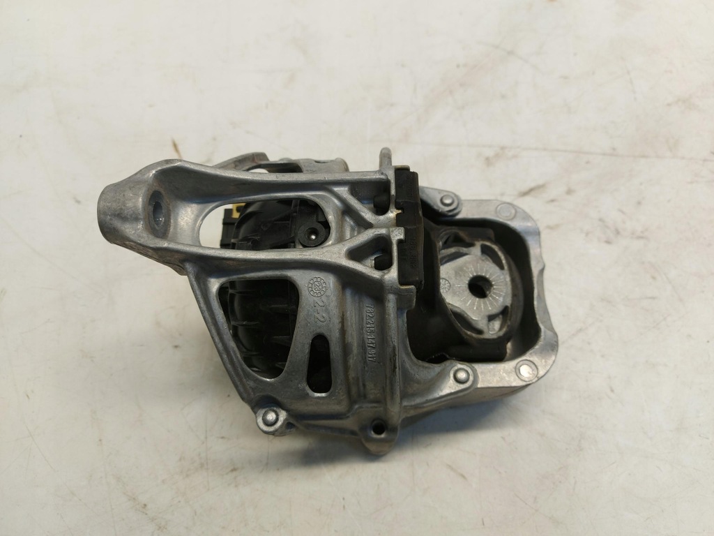 Audi A7 4K8 45 TFSI SUPORT MOTOR DREAPTA 4M0199372GJ Product image