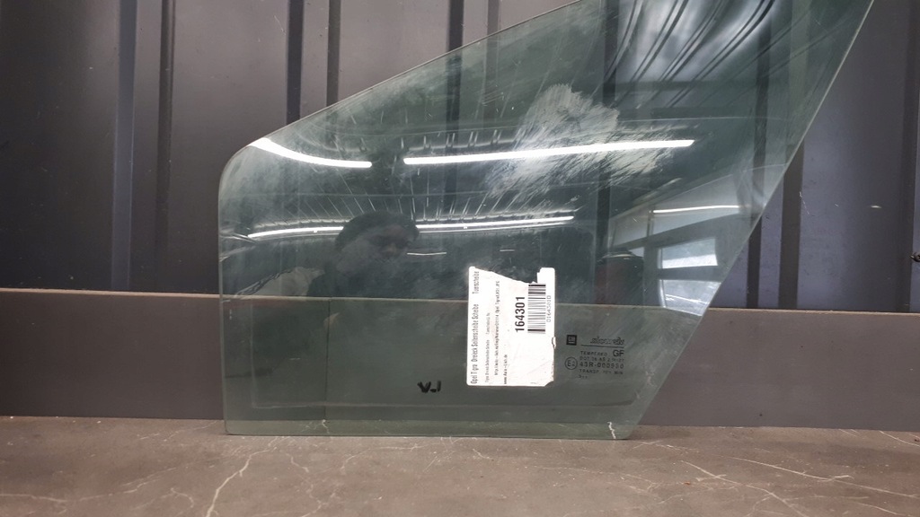 stânga față tigra a 95R Product image