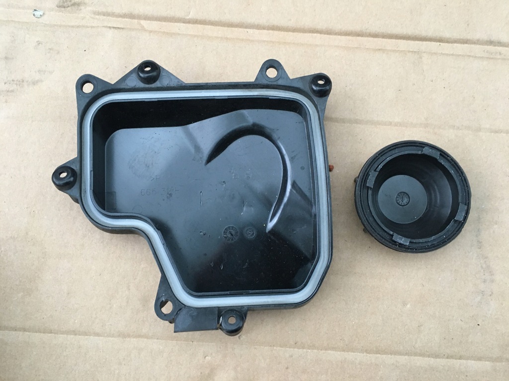 CAPAC, CAPAC LAMPĂ XENON, DREAPTA, BMW E90 E91 LIFT EUROPA Product image