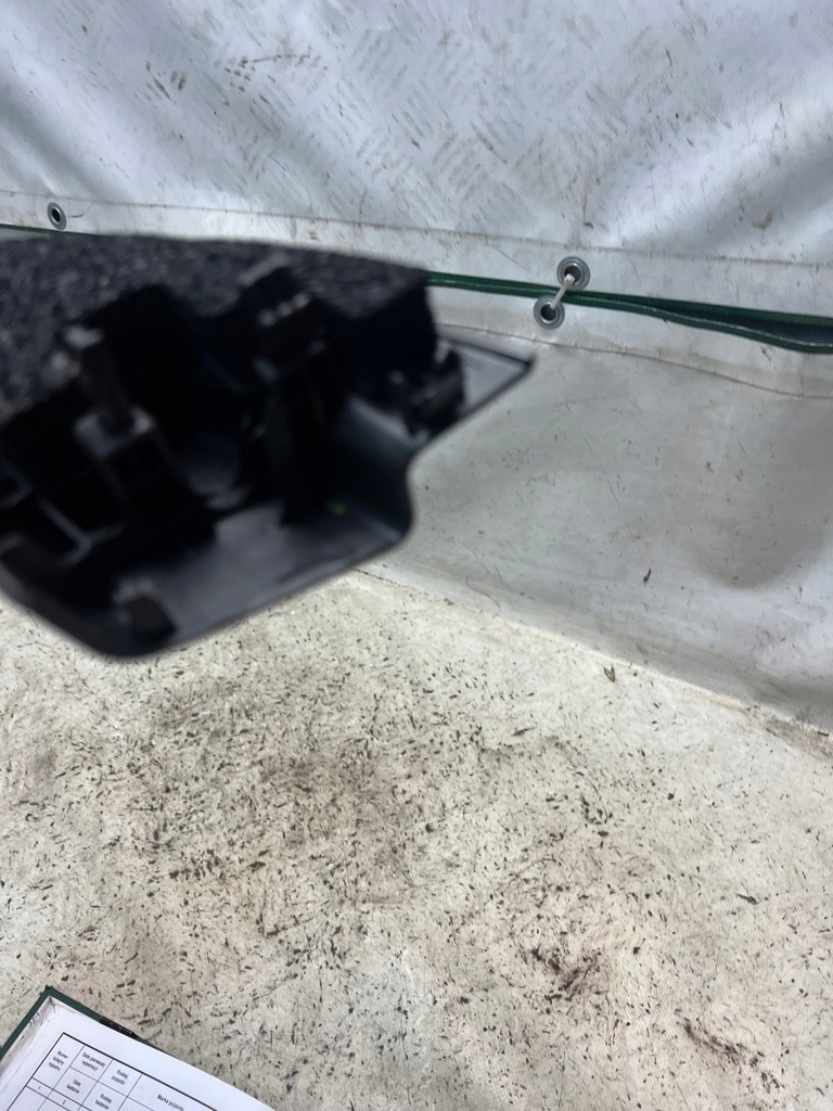 HYUNDAI TUCSON II 15- UTILI TRIANGULUI DREAPTA FATA Product image