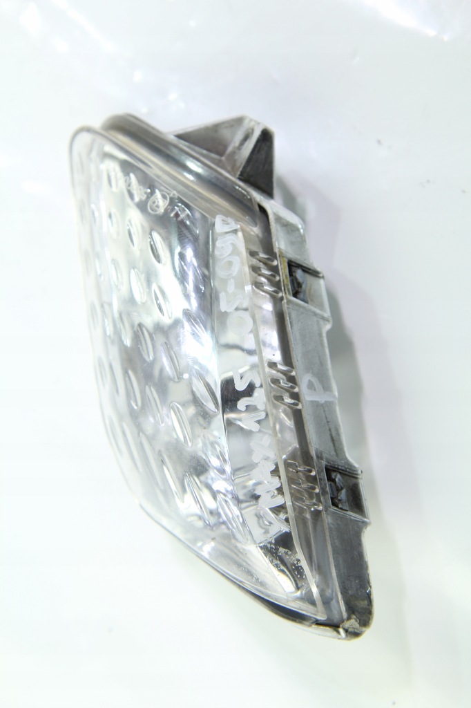 YAMAHA X MAX 125 06-09 SEMNAZUL DREAPTA Product image