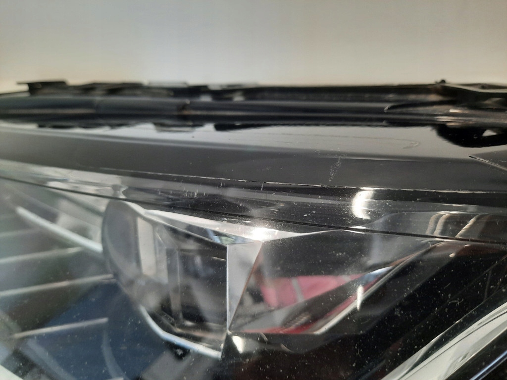 FAUR SKODA SUPERB III LIFT FULL LED LAMPĂ FAȚĂ STANGA 1150.203.0000 Product image