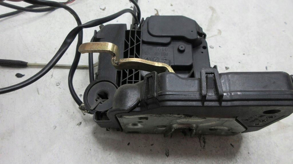 BMW E65 2087200235 Incuietoare dreapta, incuietoare fata dreapta Product image