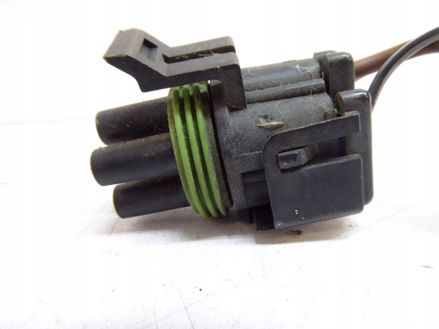 OMEGA B LIFT CUBE PLUG CONECTOR Product image