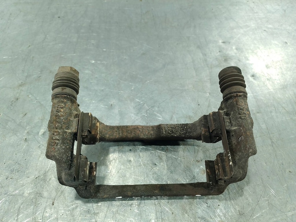 JUGU STÂNGA SPATE OPEL ASTRA J 1.6 16V Product image