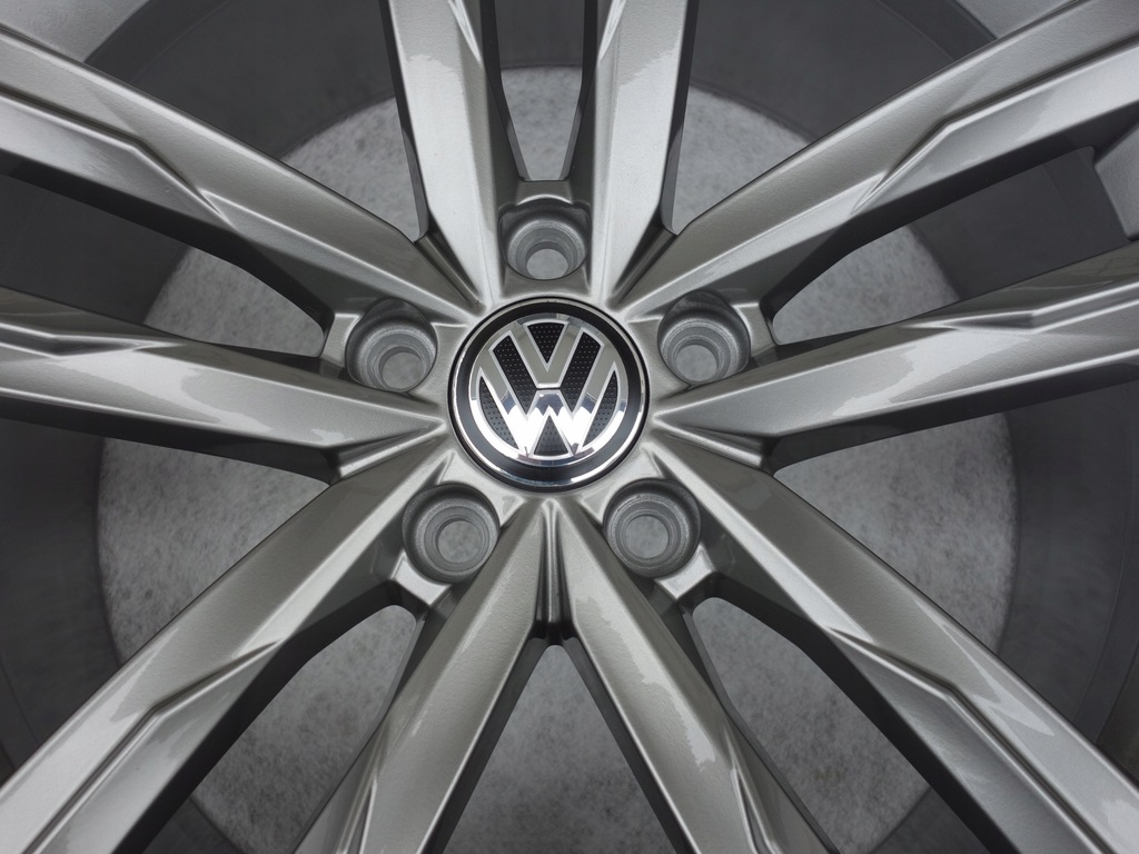 JANTE VW ARTEON PASSAT B8 LIFT TIGUAN 18' DARTFORD Product image
