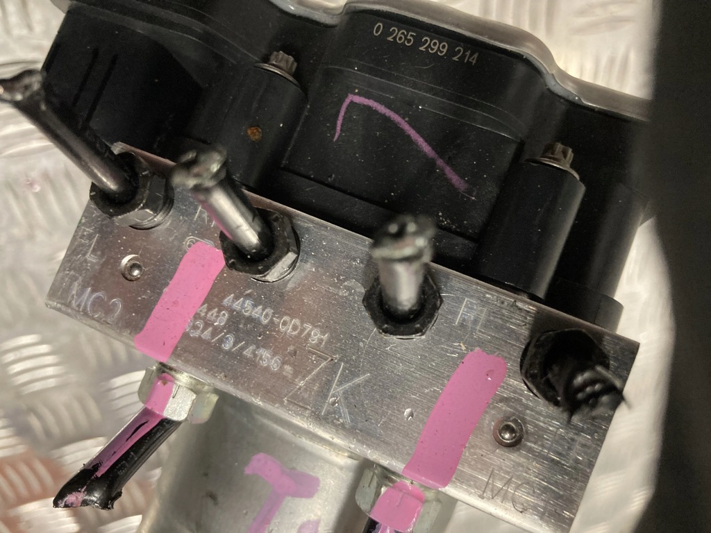 ABS CONTROLLER POMPA TOYOTA YARIS IV 20- 1.5 Product image