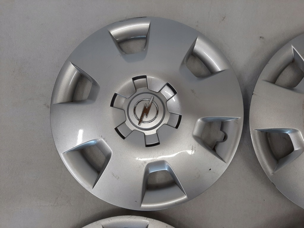 HUBCAPS 15'' OPEL MERIVA A 13211441 Product image