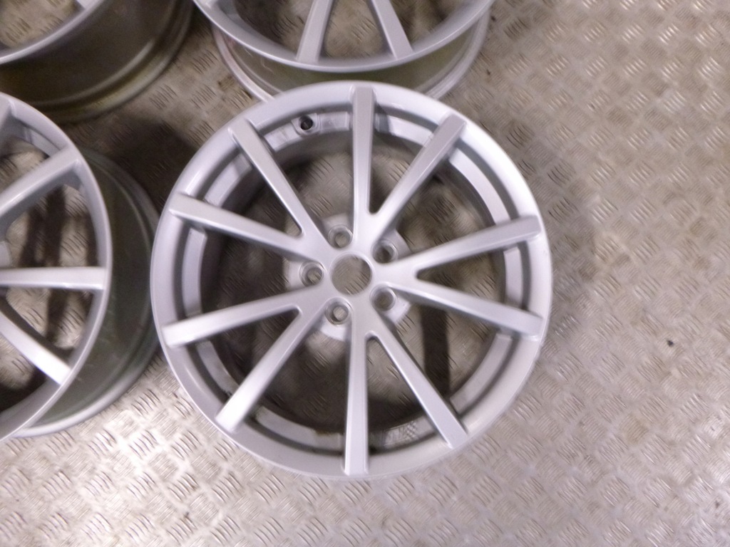 ALFA ROMEO 147 TI TURISMO INTERNAZIONALE JANTES TOORA 7X17 ET40.5 5X98 Product image