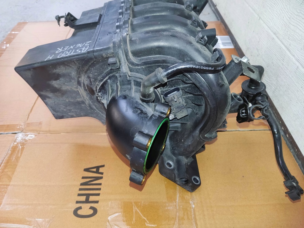 COLECTOR DE INDUCȚIE OPEL 1.6 16V 115CP Z16XER 55559368 Product image
