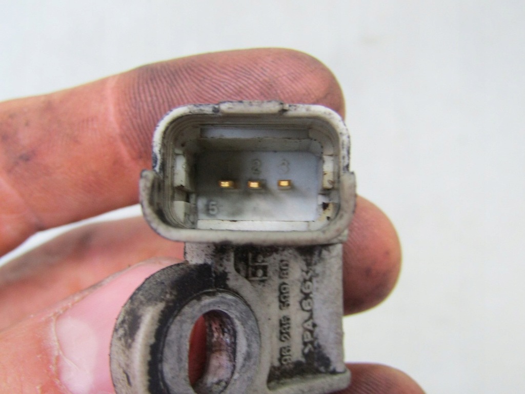 406 2.0 HDI 99R SENSOR DE POZIȚIE ARBORE CU CAME 9628559980 96 285 599 80 Product image