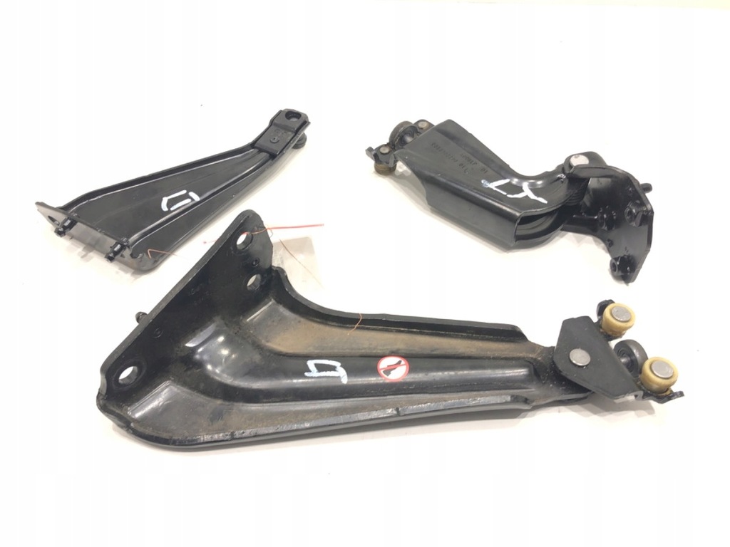 Ghidaj usi spate stanga 9816965980 TOYOTA PROACE 2022 Product image
