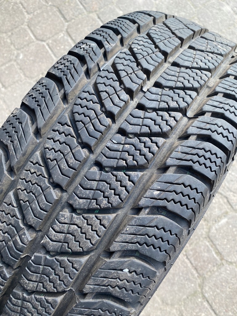 1buc SEMPERIT Van-Grip 3 215/65/15 C 104/102T 2023 10,1 mm Product image