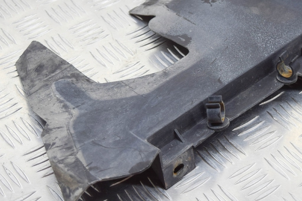 AUDI Q7 4L Conducta aer radiator fata stanga 4L0121283A 3.0 Diesel 171 Product image