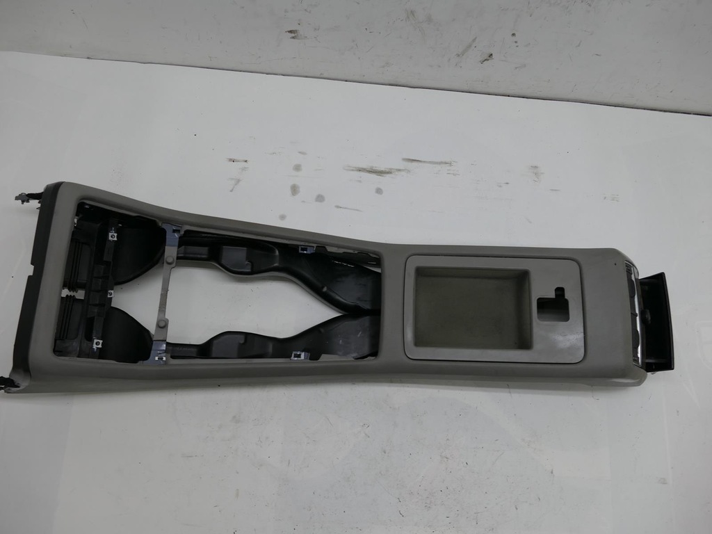 AUDI A8 D3 LIFT CENTER TUNEL SCRUMIERĂ SPATE Product image