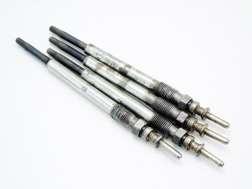 BUGIE INCALSANTE 2.0 DTI OPEL VECTRA C B ZAFIRA ASTRA G SIGNUM SAAB 0100225417 Product image
