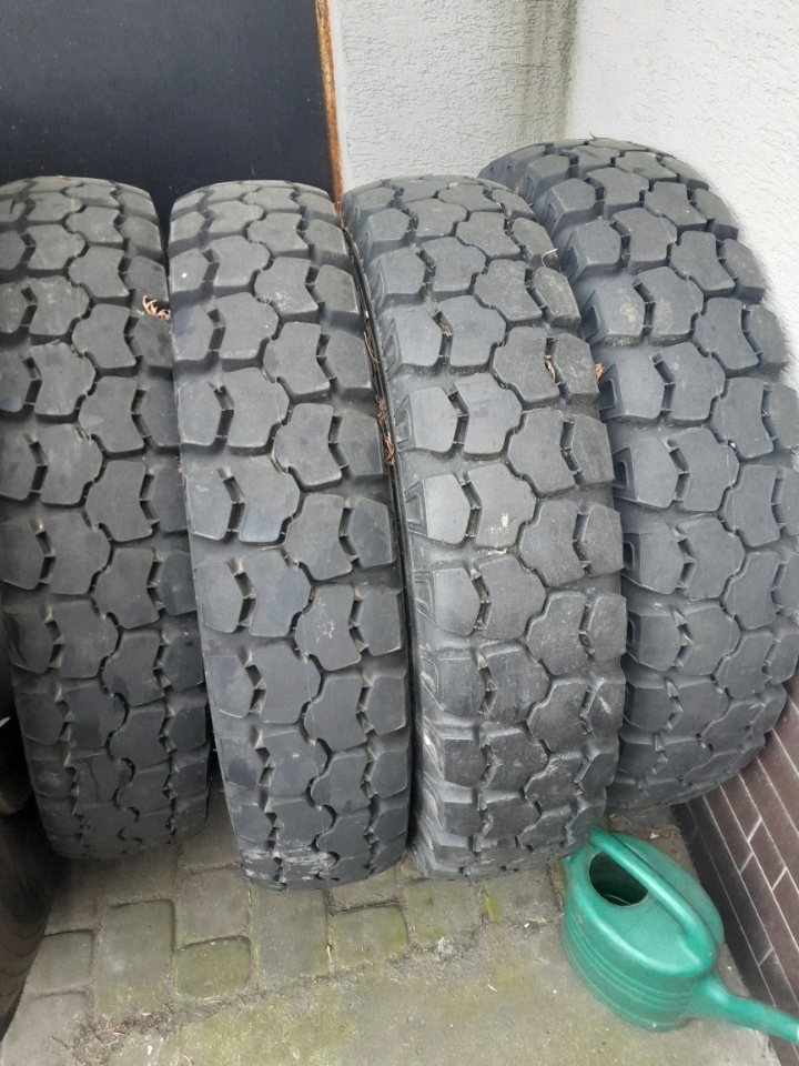 Anvelopa 825x20 (825R20) Kama Product image