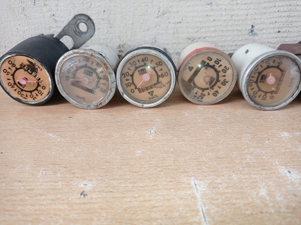 CONTORE - VITOMETRE - KOMAR - ROMET + ALTE Product image