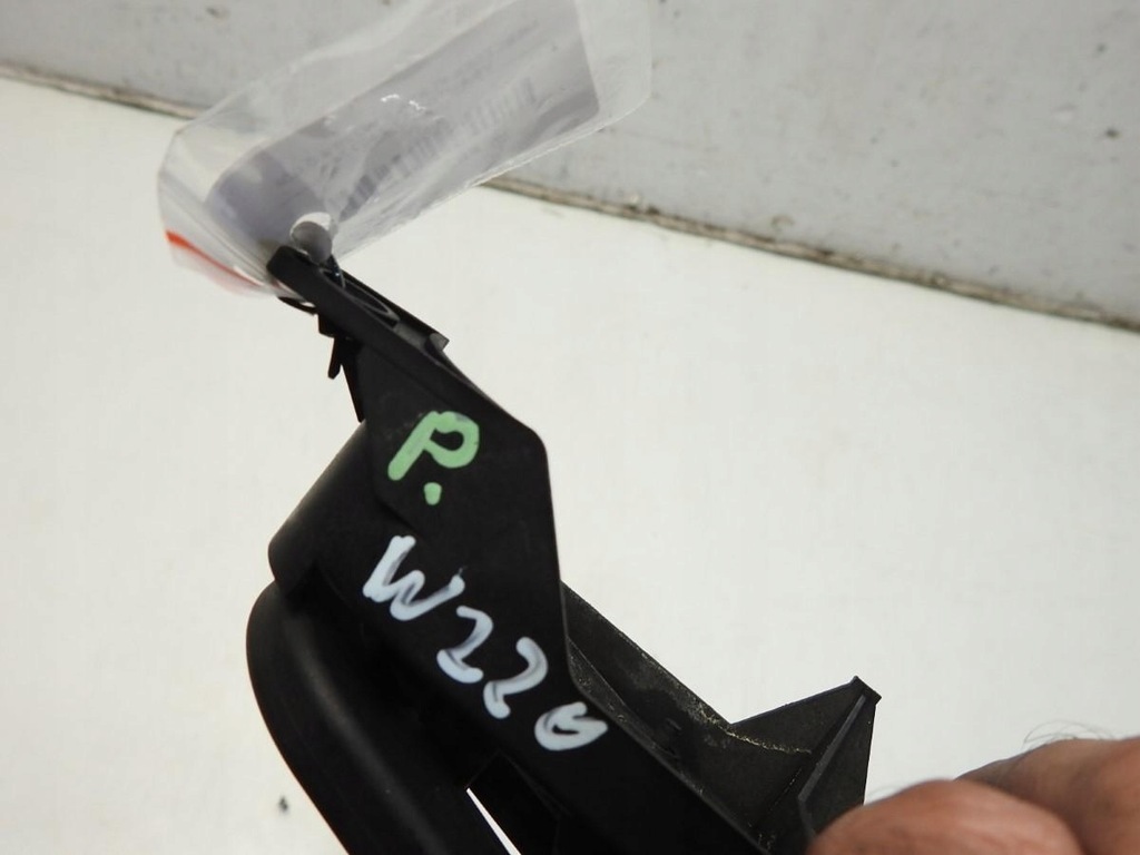 ANTENA FATA CHEIE MERCEDES W220 A2208201575 Product image