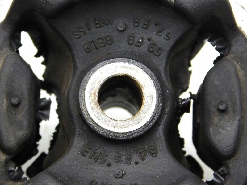 03/22 AUDI A4 B6 3.0 V6 automata PERNA TRANSMISIE Product image