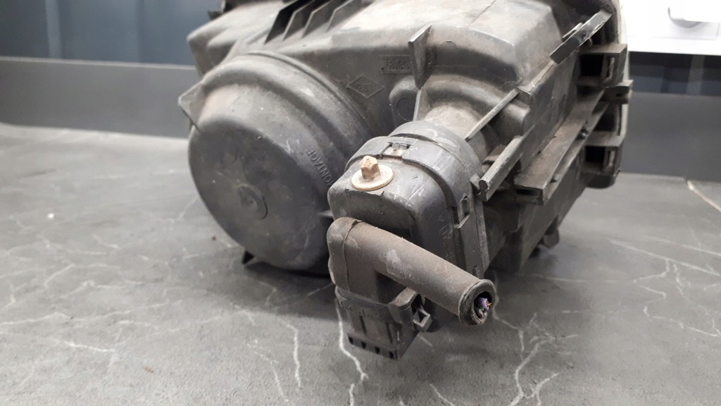 Far fata dreapta Renault Megane Product image