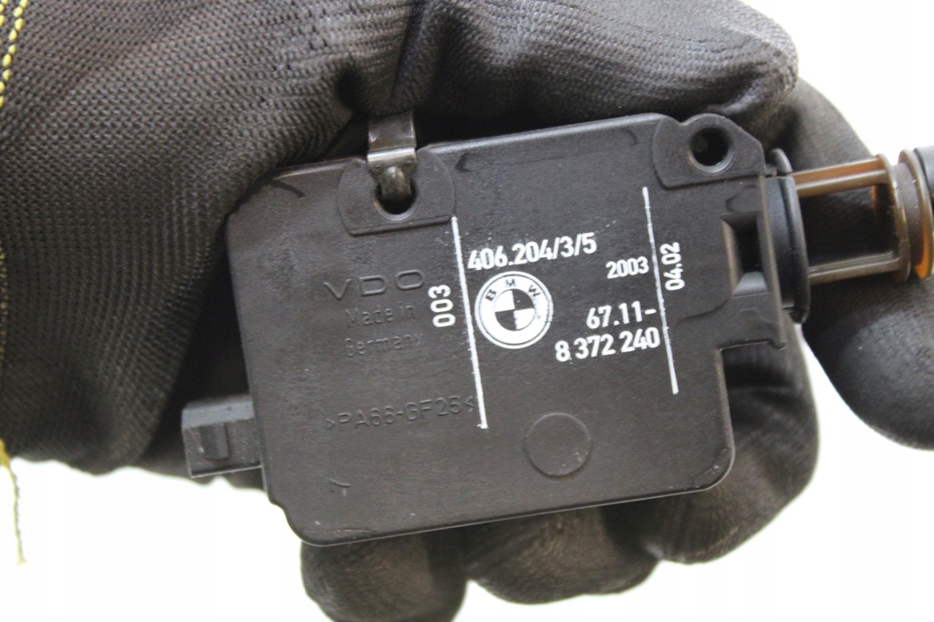 Dispozitiv de blocare a clapetei rezervorului de combustibil BMW e46 sedan break coupe cabrio 8372240 Product image