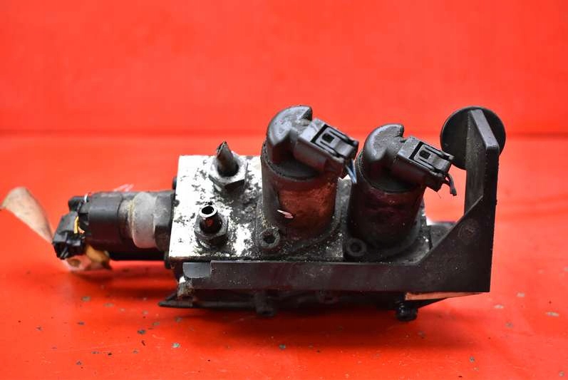 POMPA SUSPENSION 6758704 BMW E65 4.4 V8 02R Product image