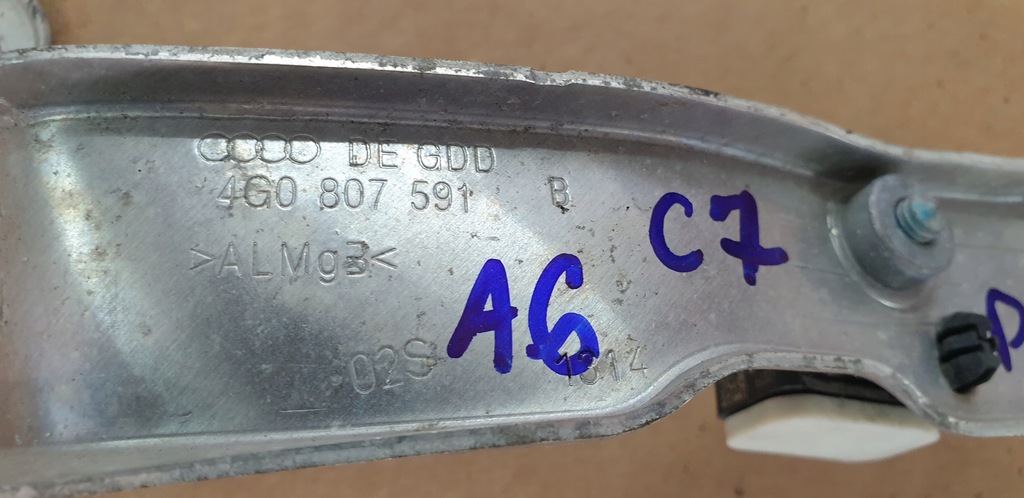 STÂNGA FENDER MOUNT AUDI A6 C7 4G0807591B Product image