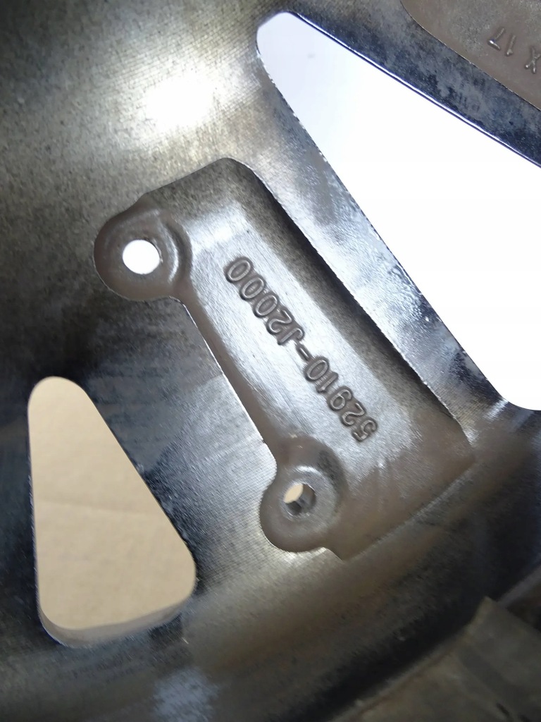 JANTE KIA 7J x 17 ET50 52910-J2000 5X114.3 Product image