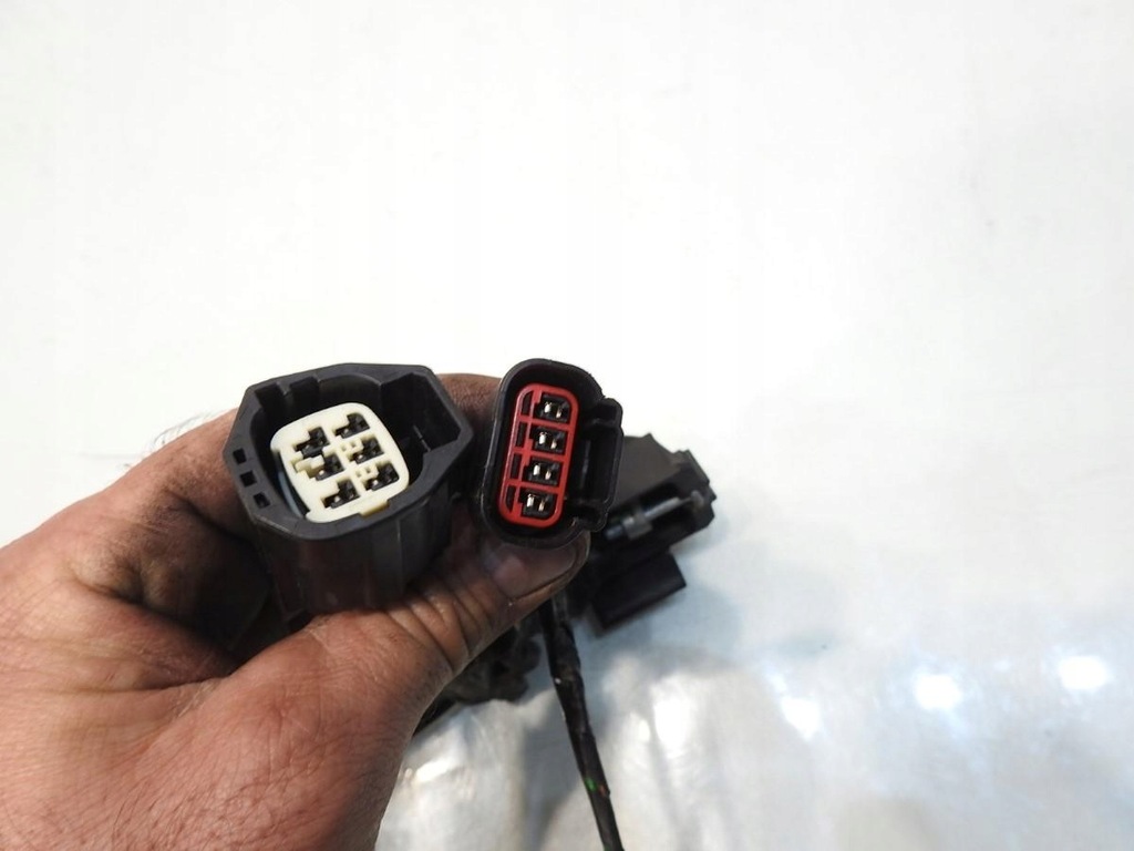 MÂNER UȘĂ DREAPTA SPATE G6 FORD MONDEO MK4 IV LIFT 6G9T-14A631-DD Product image