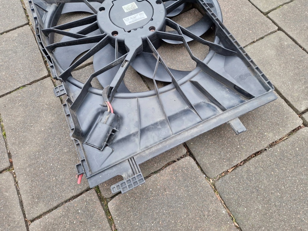 Clasa C W203 Alte locuințe cu fan 400W A2035001593 A2035400688 2006 Product image