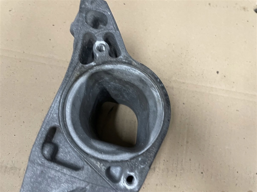 SUPORT ARBORE A2702230138 1.6 CGI BENZINA MERCEDES W176 W 176 A176 12-16R Product image