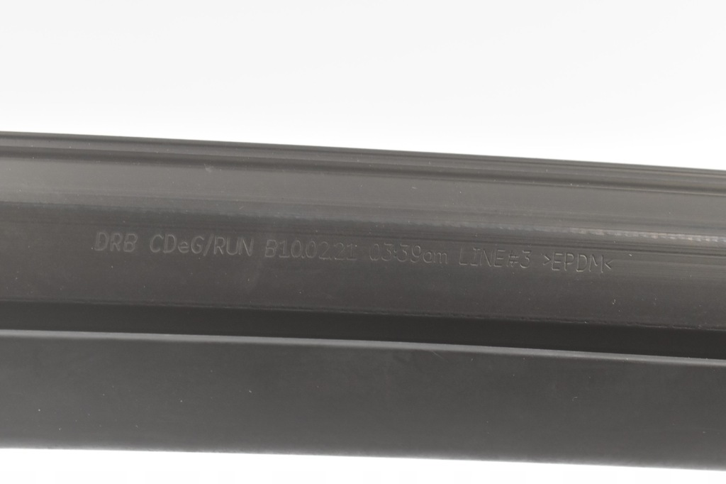 GARNITURĂ GEAM UȘĂ, FAȚĂ DREAPTA 82540-J7000 KIA XCEED X-CEED Product image