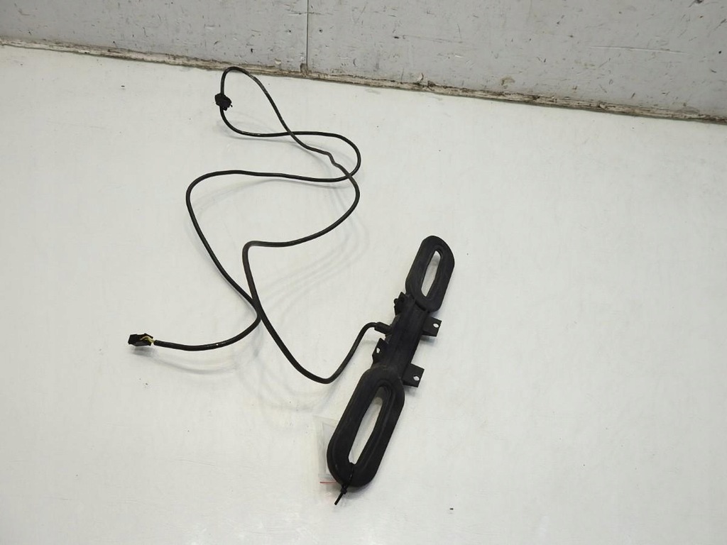 ANTENA FARA CHEIE MERCEDES W220 A2208200575 Product image