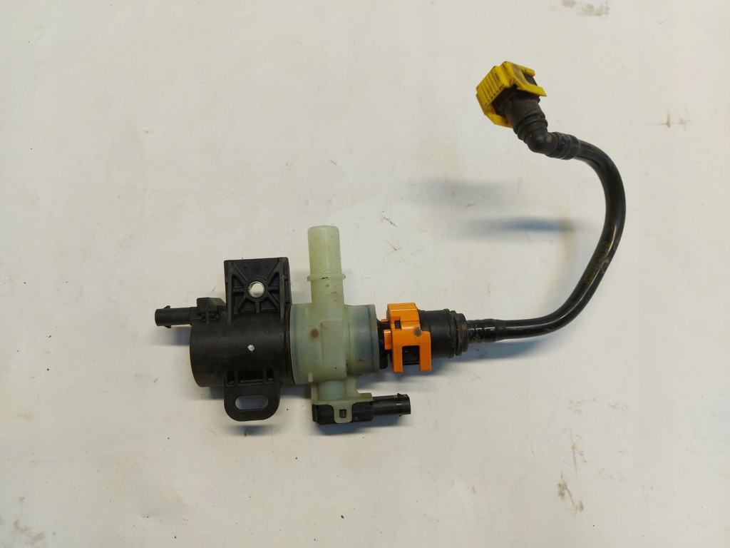 Electrovalvă pentru supapă de vid Volvo XC40 T5 EH, 2021 1,5 eh 3213991 Product image