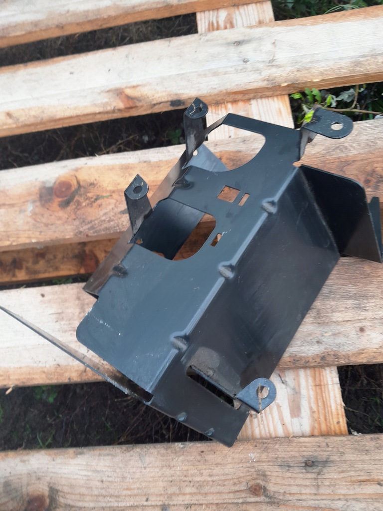 Suport de montare pentru schimbătorul de CD-uri BMW E36 Product image