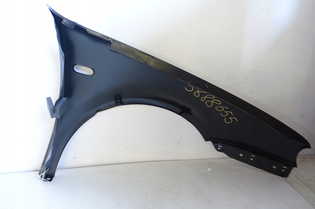 Front Fender VW Golf IV 1997-2006 1J0821021 Product image