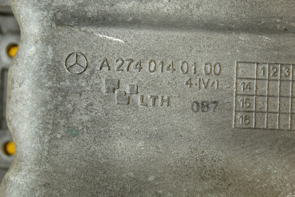 Mercedes W205 274.920 2.0 CGI A2740140100 Product image