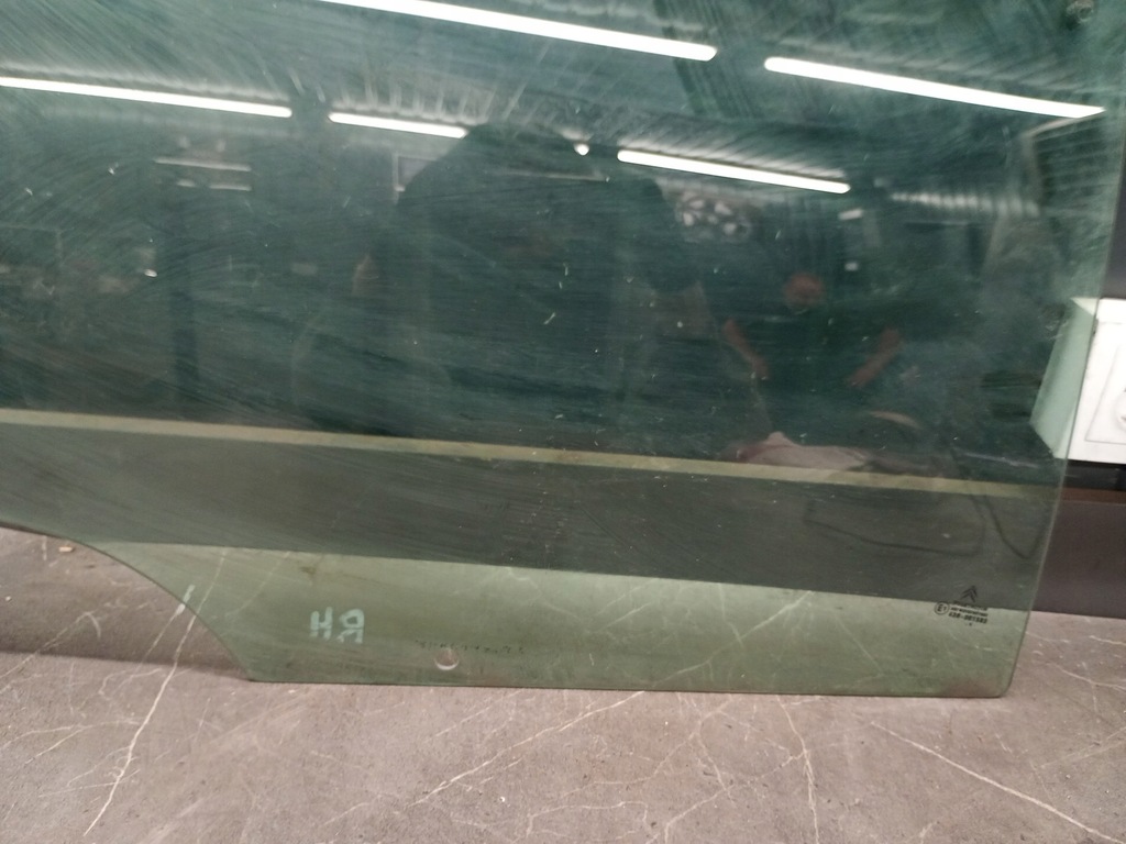 Sticlă dreaptă Citroen C3 și 04R Product image
