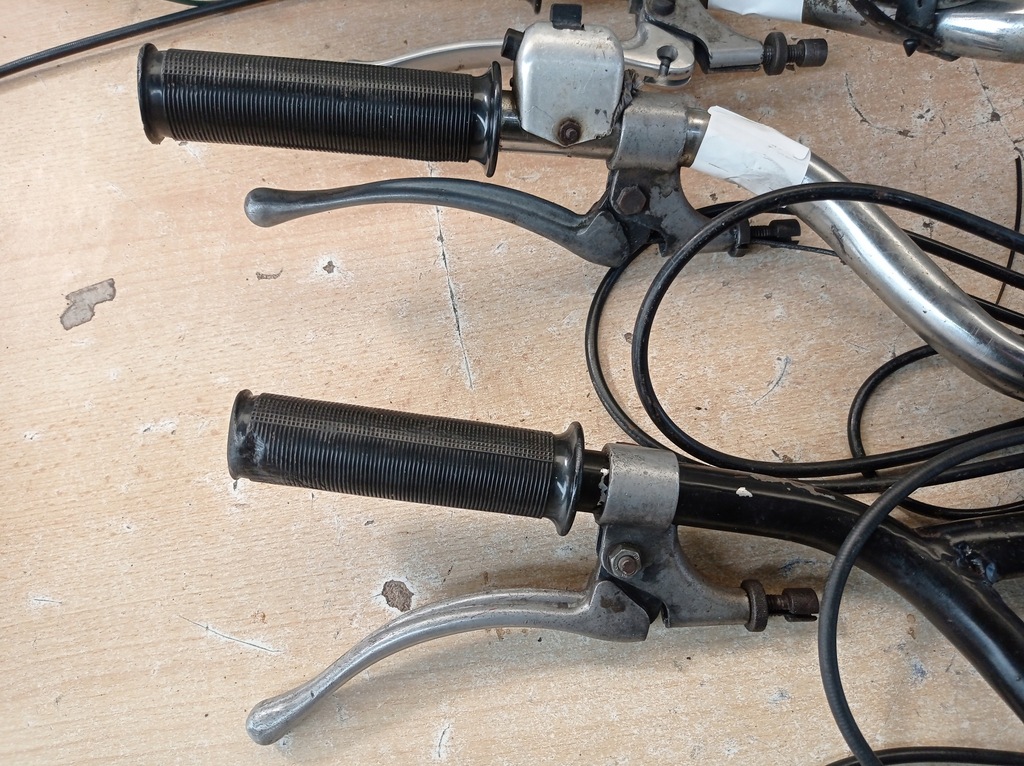 WSK - Păsări - Lelek - volan cu mânere de ușă - 4 bucăți (1,2,3,4) Product image