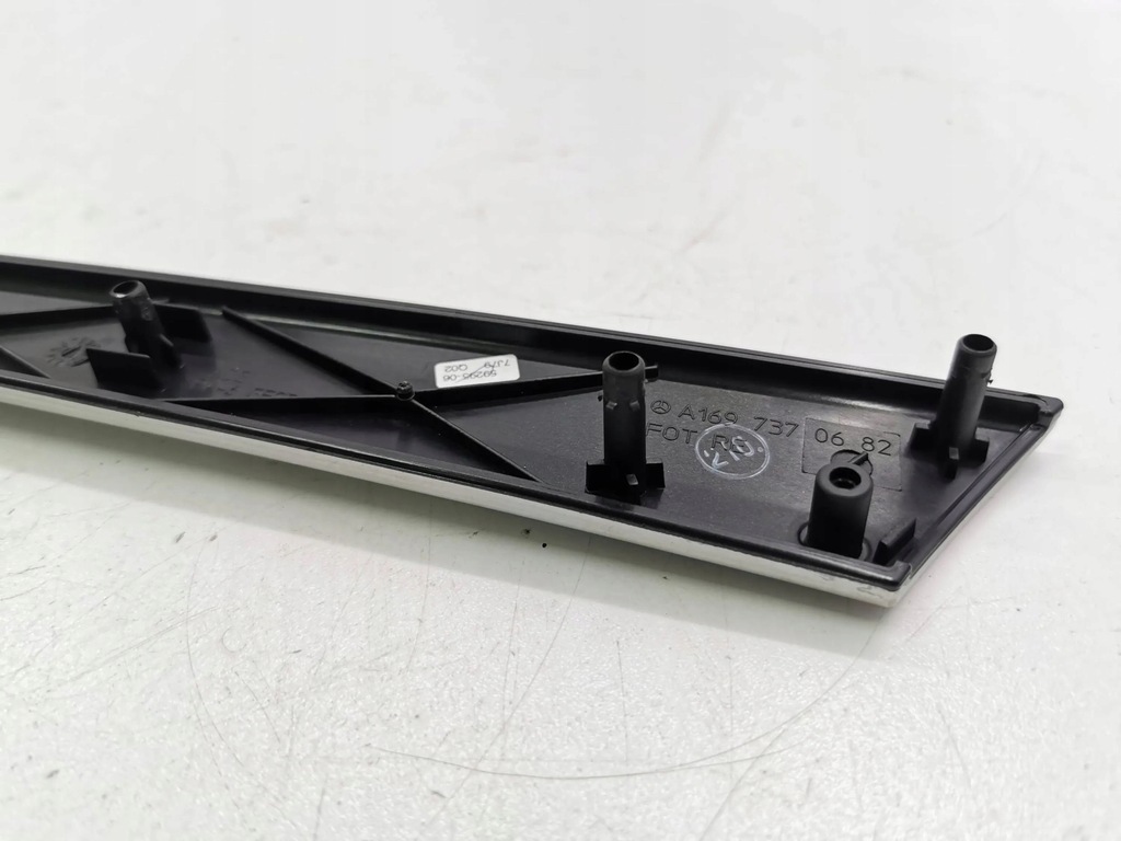 Mercedes-Benz B W245 2007 Partea dreaptă a ușii din spate SHEATHING Product image