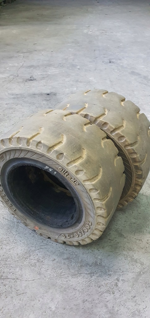 Anvelopă solidă 200/50-10 Trelleborg pentru cărucior Product image
