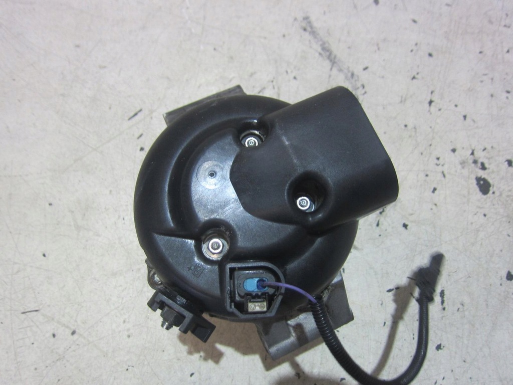 BMW F06 650I 4.4 N63 F10 F15 X5 ALTERNATOR MOTOR 12317606628 98KM 7606628 Product image