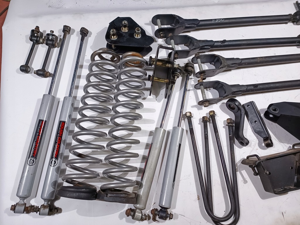 Kit ridicare suspensie Ford F250 F350 2017- Product image
