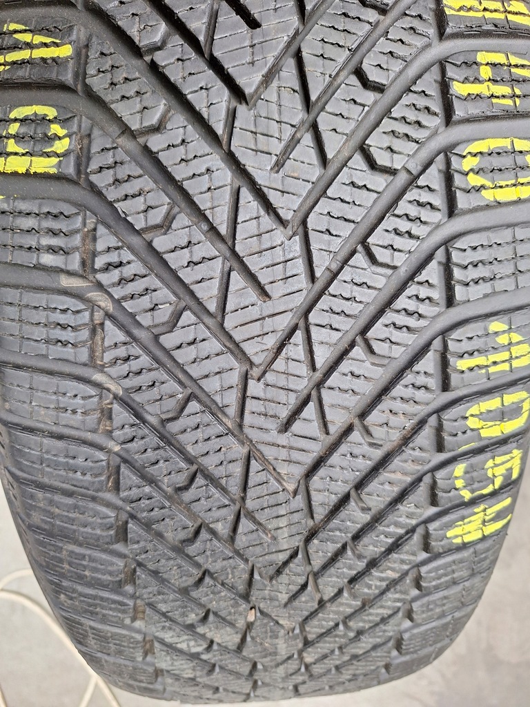 235 55 19 PIRELLI SCORPION IARNA II Product image