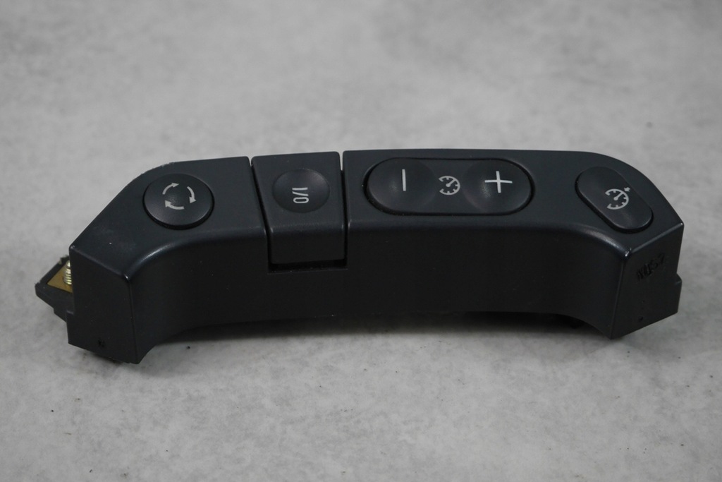 COMUTATORUL VOLANULUI CRUISE CONTROL BMW E39 LIFT Product image