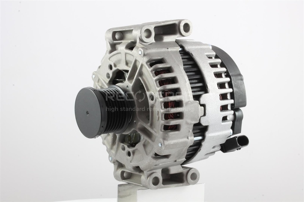Alternator MERCEDES 3.0 CDI BlueTec Clasa E CLS W211 C219 Product image