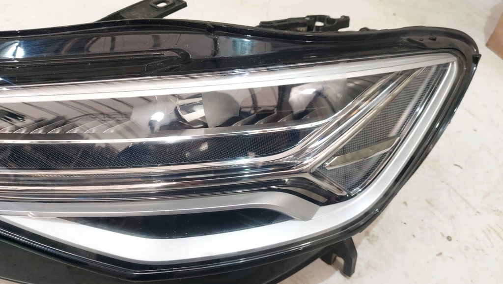 LAMPA FATA AUDI A6 4G STANGA LED MATRIX 4G0941035 Product image